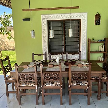 Paradiesische Villa Maisha Mazuri Mit Pool. Terrasse Und Personal Diani Beach Dış mekan fotoğraf