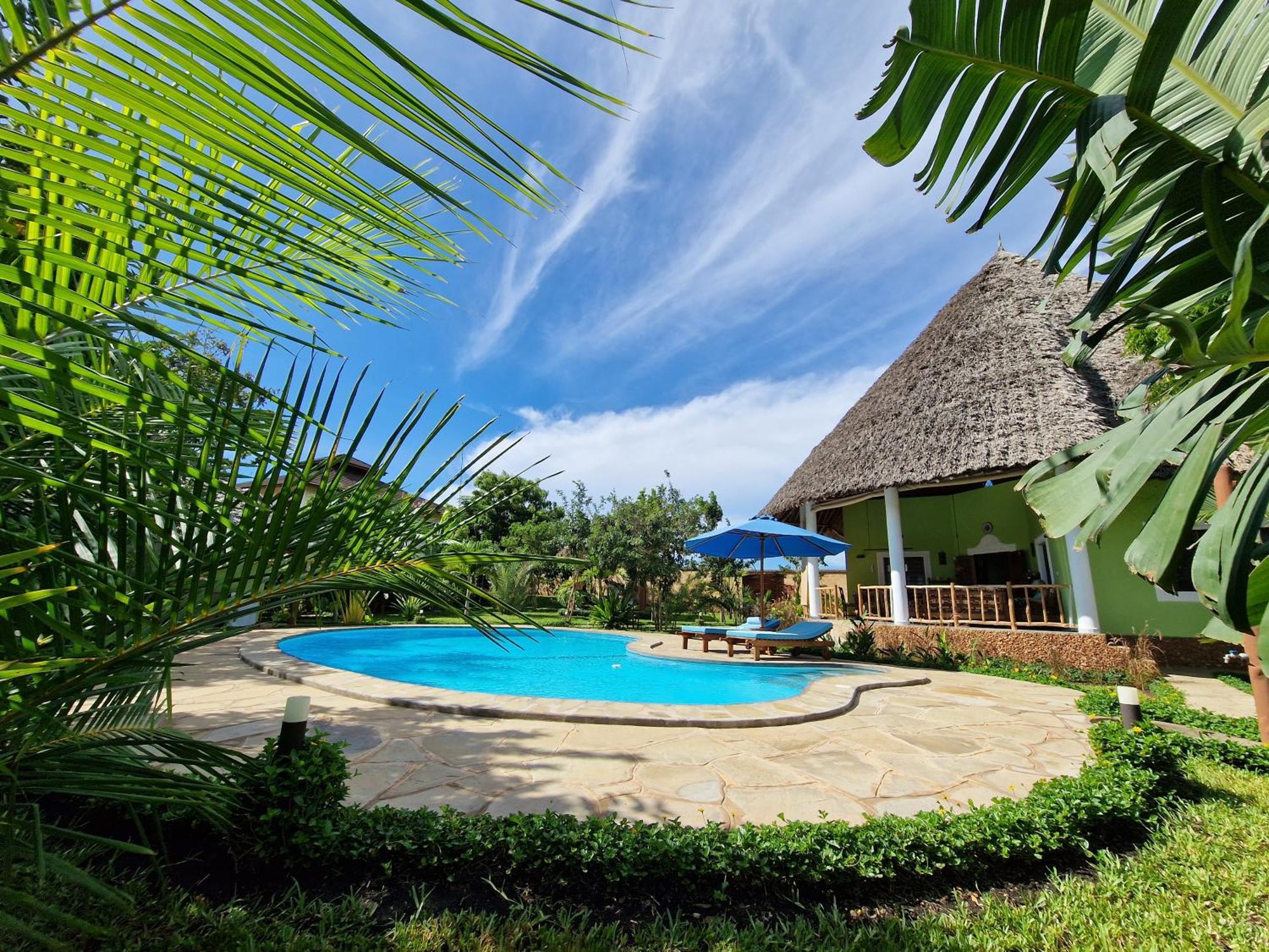 Paradiesische Villa Maisha Mazuri Mit Pool. Terrasse Und Personal Diani Beach Dış mekan fotoğraf