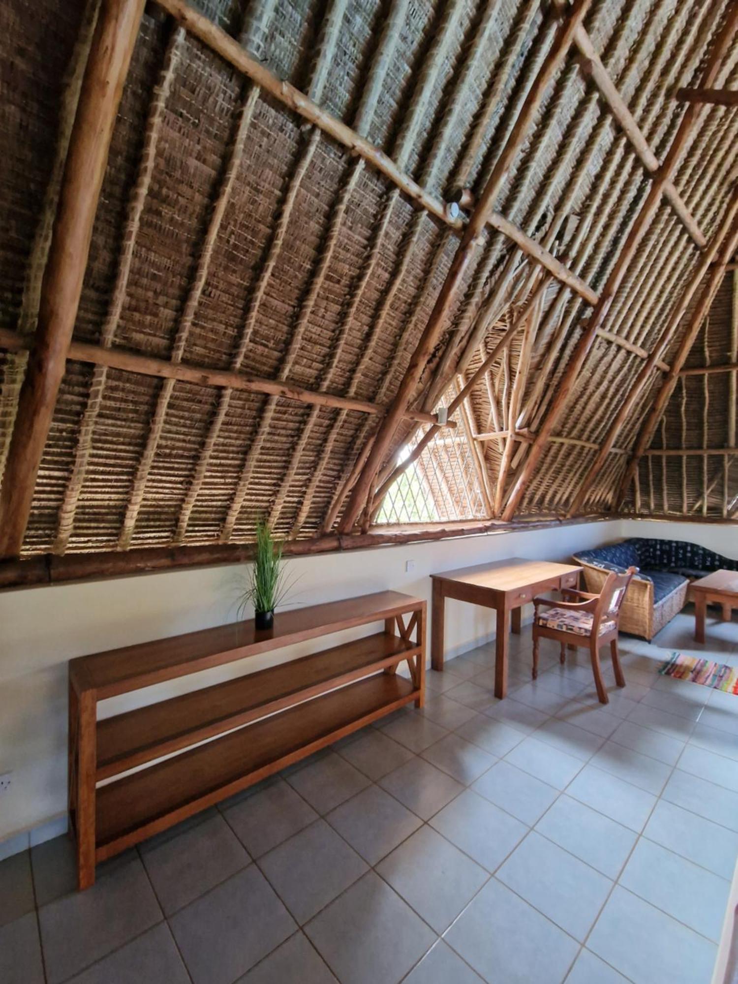 Paradiesische Villa Maisha Mazuri Mit Pool. Terrasse Und Personal Diani Beach Dış mekan fotoğraf