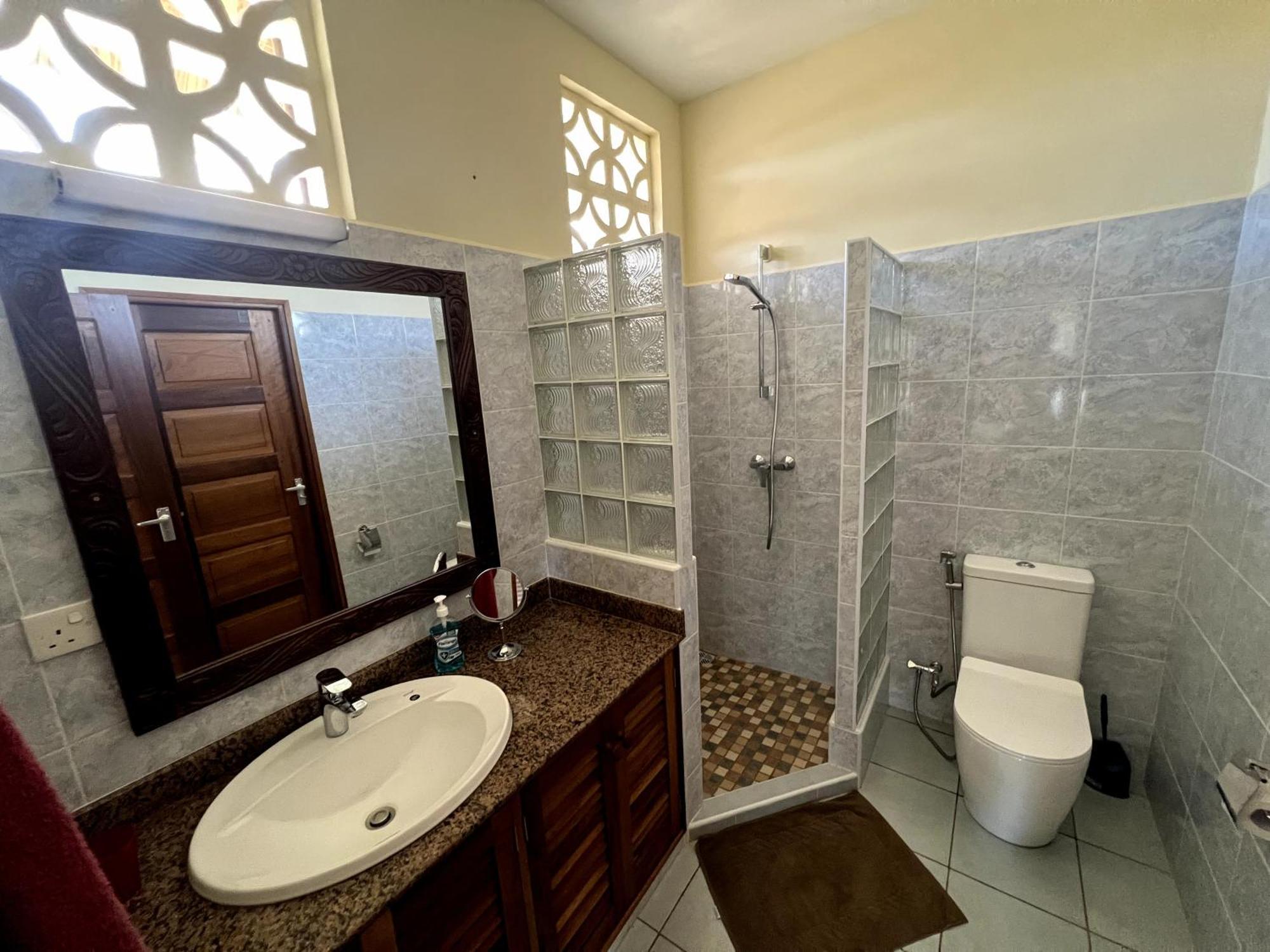 Paradiesische Villa Maisha Mazuri Mit Pool. Terrasse Und Personal Diani Beach Dış mekan fotoğraf