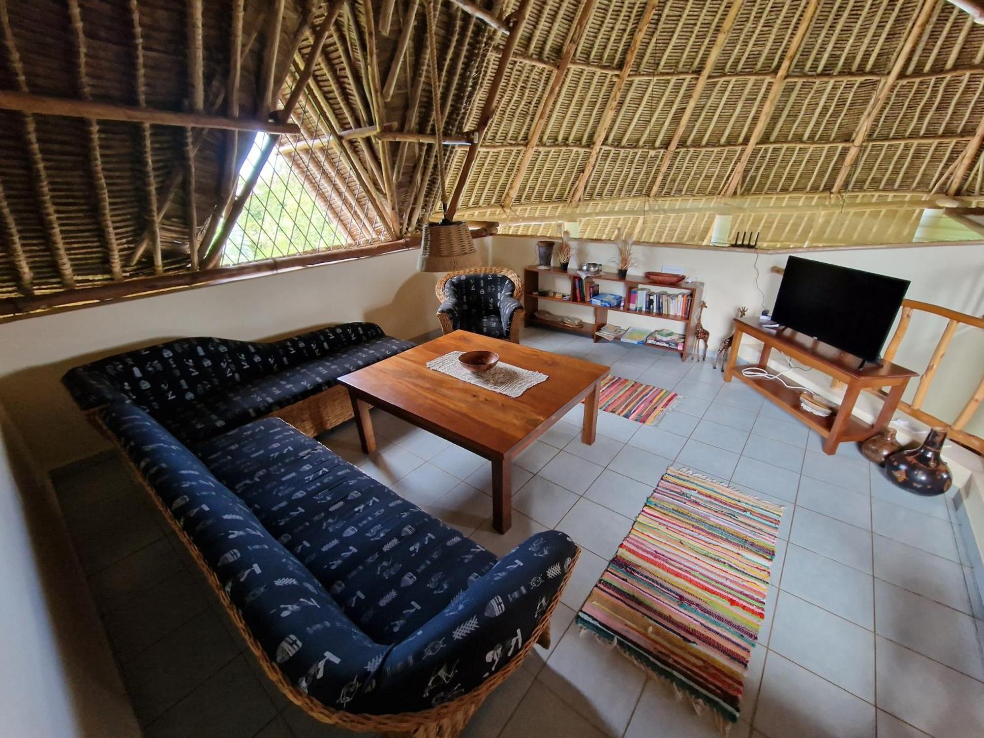 Paradiesische Villa Maisha Mazuri Mit Pool. Terrasse Und Personal Diani Beach Dış mekan fotoğraf