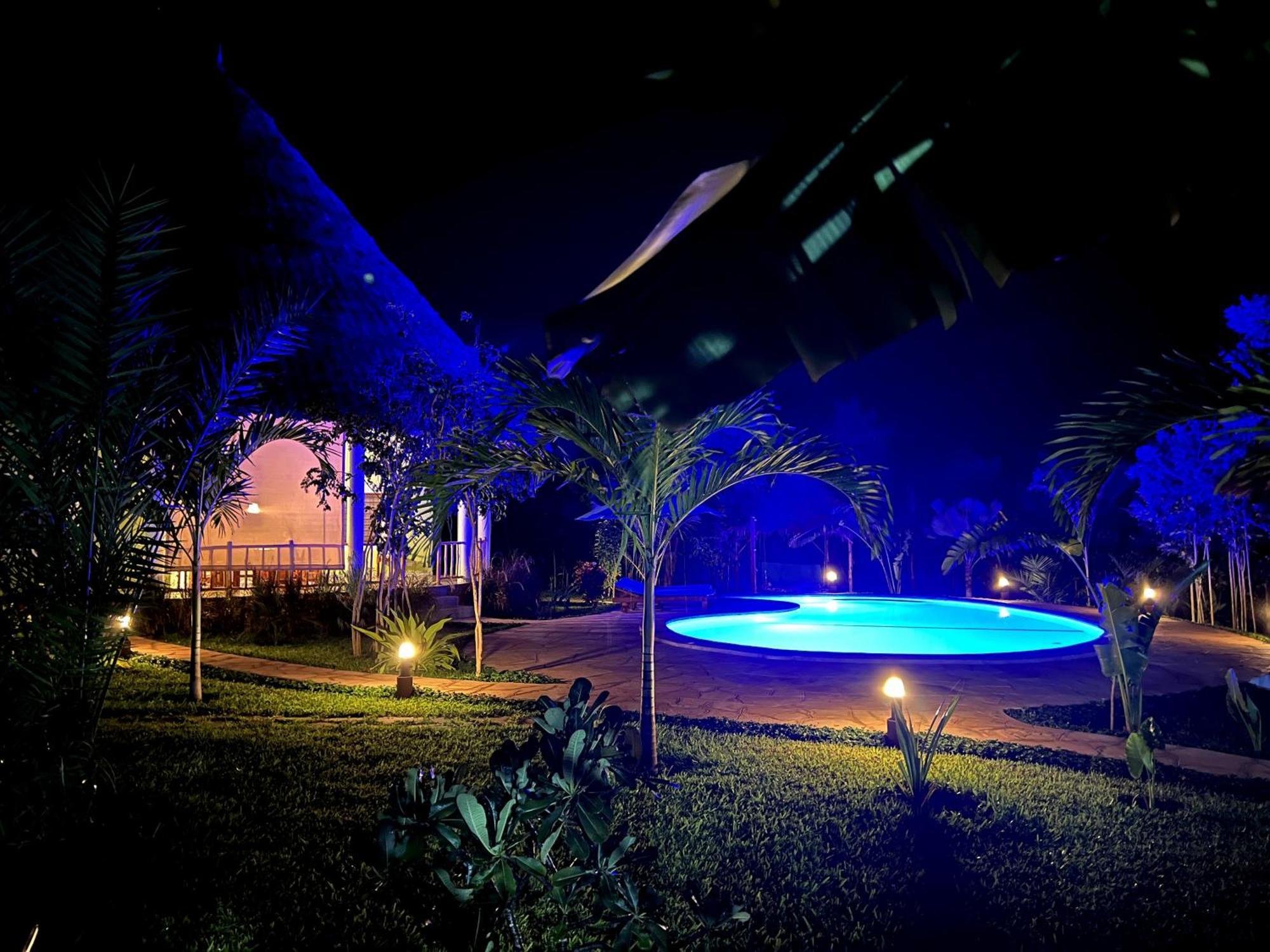 Paradiesische Villa Maisha Mazuri Mit Pool. Terrasse Und Personal Diani Beach Dış mekan fotoğraf