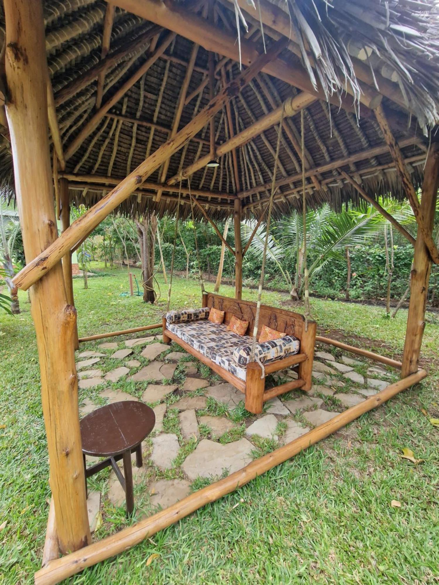 Paradiesische Villa Maisha Mazuri Mit Pool. Terrasse Und Personal Diani Beach Dış mekan fotoğraf